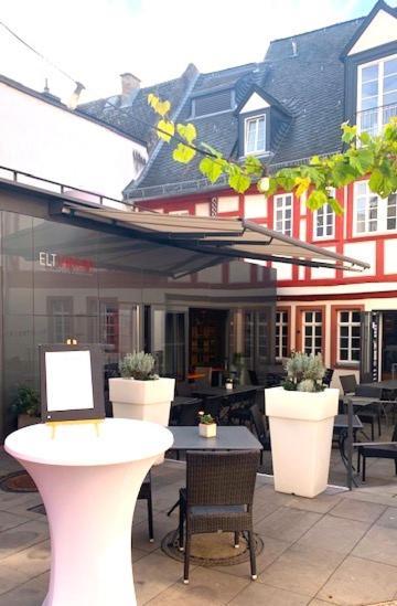 Weinhotel Eltvinum Эльтвилле Экстерьер фото