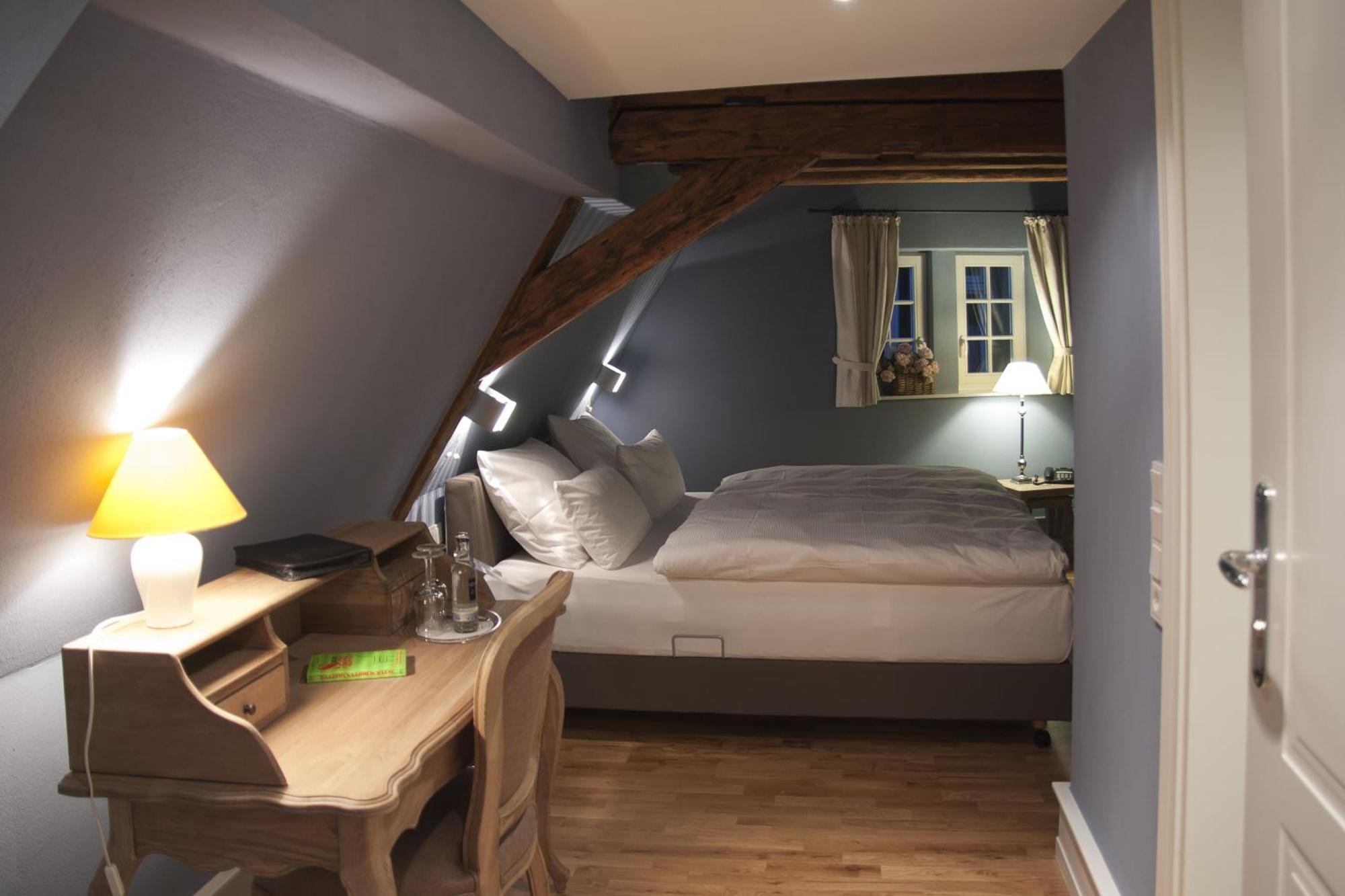 Weinhotel Eltvinum Эльтвилле Экстерьер фото